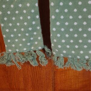 Y2K American Eagle Outfitters Green and White Polka Dot Wool Scarf